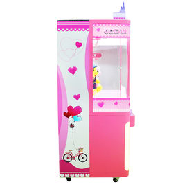 Pink Gift Cut Doll Electronic Arcade Claw Machine 70W Low Power Consumption